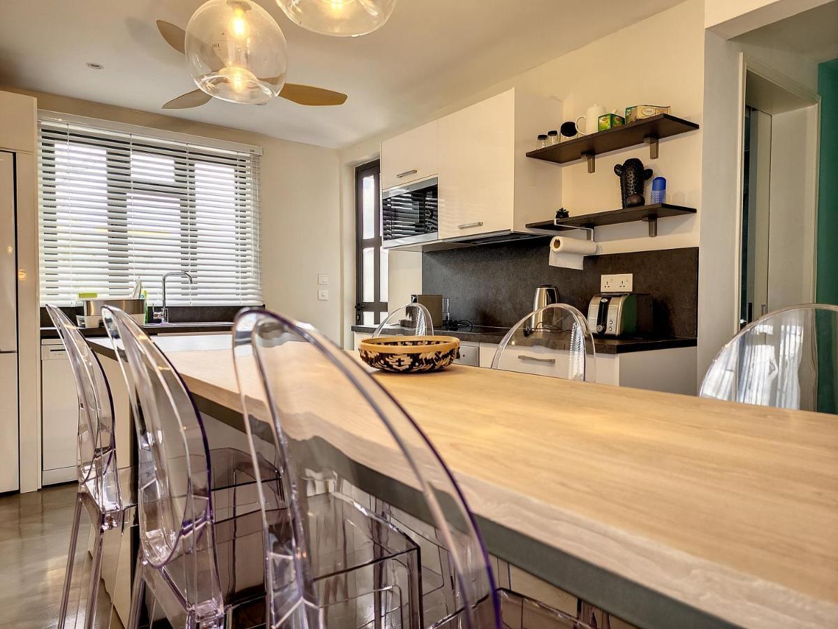 Sunkissed - Brand New Beach Apartment Located 50M From Beach Flic en Flac Экстерьер фото