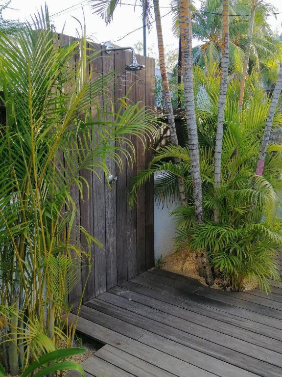 Sunkissed - Brand New Beach Apartment Located 50M From Beach Flic en Flac Экстерьер фото