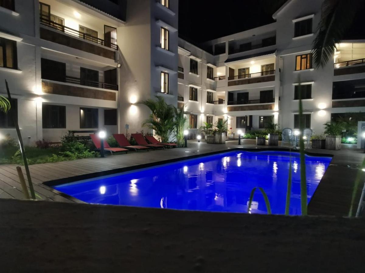 Sunkissed - Brand New Beach Apartment Located 50M From Beach Flic en Flac Экстерьер фото