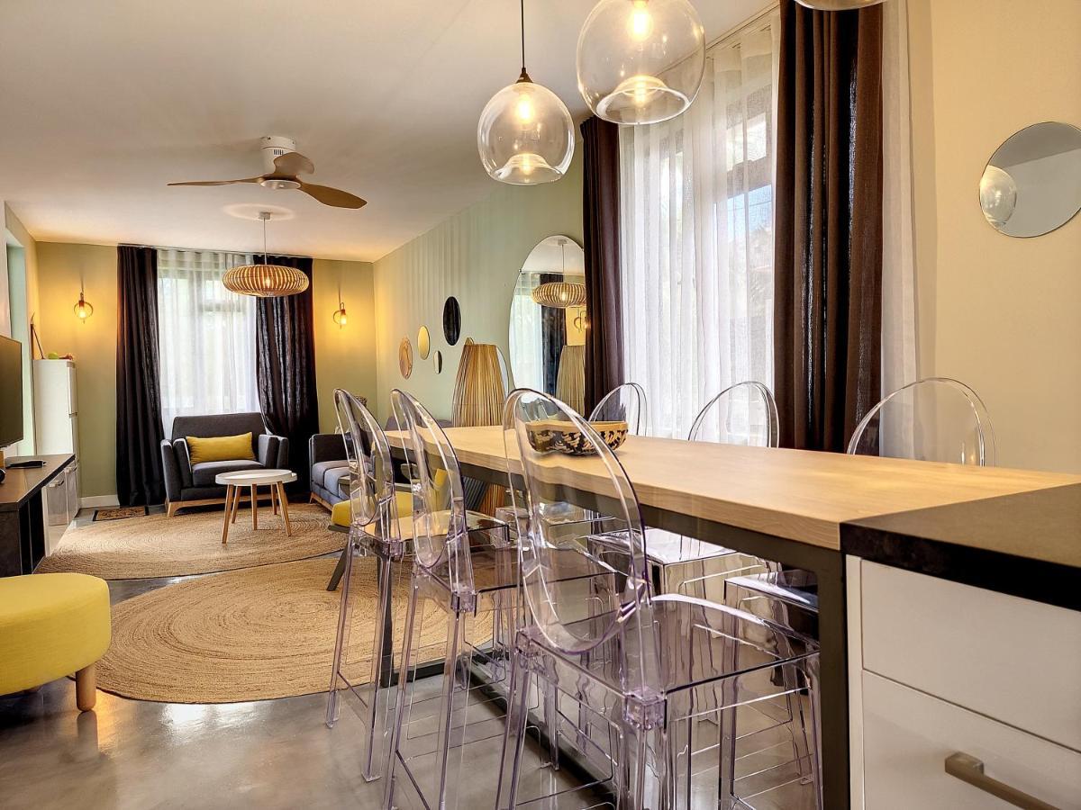 Sunkissed - Brand New Beach Apartment Located 50M From Beach Flic en Flac Экстерьер фото